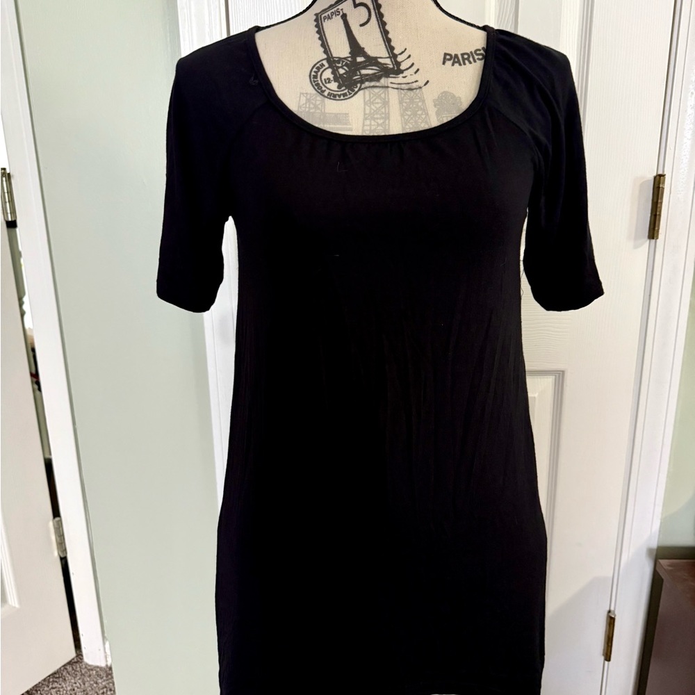 NWT 24/7 Comfort Apparel Black high low Tunic Top women’s size small